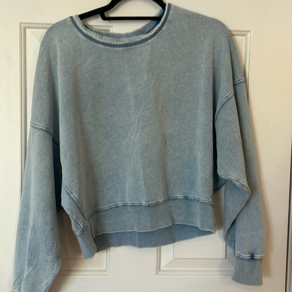 Z Supply Light Blue Washed Cropped Sweatshirt